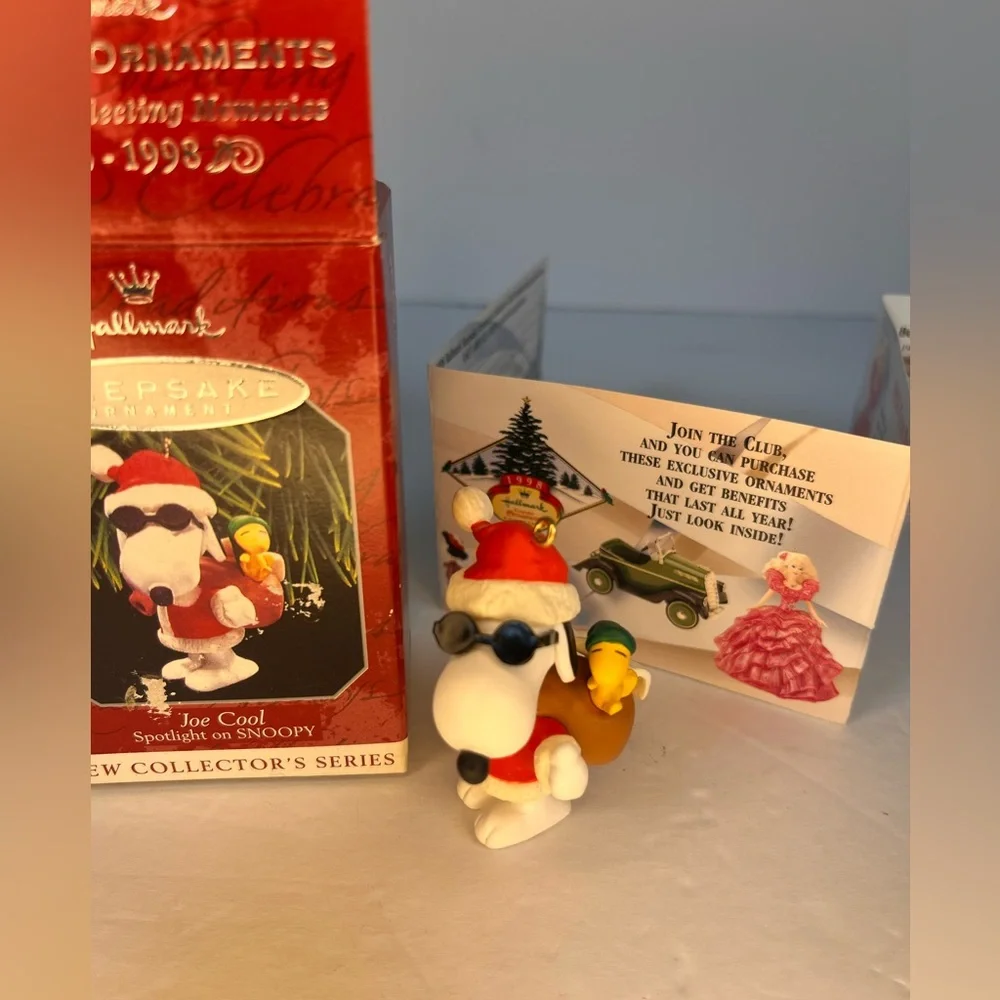 Hallmark Keepsake Peanuts Snoopy Joe Cool 1998 Charlie Lucy Christmas Ornaments.